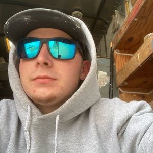 Meet your Posher, Cameron